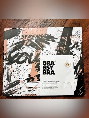 Brassy Bra, Vanilla/Light, Size C-E